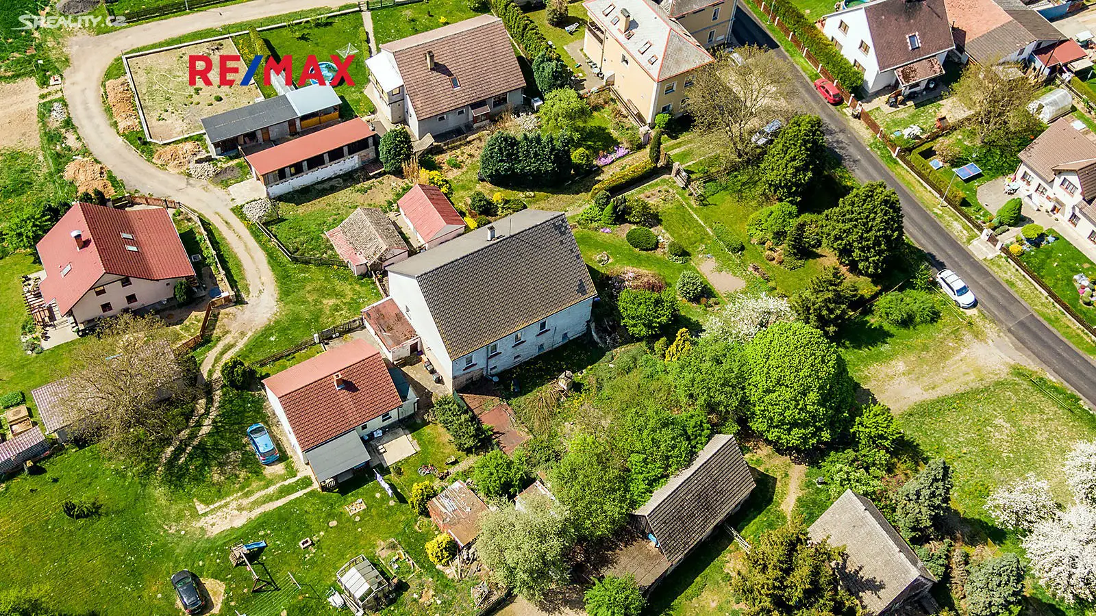 Prodej  rodinného domu 300 m², pozemek 2 409 m², Doksy - Zbyny, okres Česká Lípa