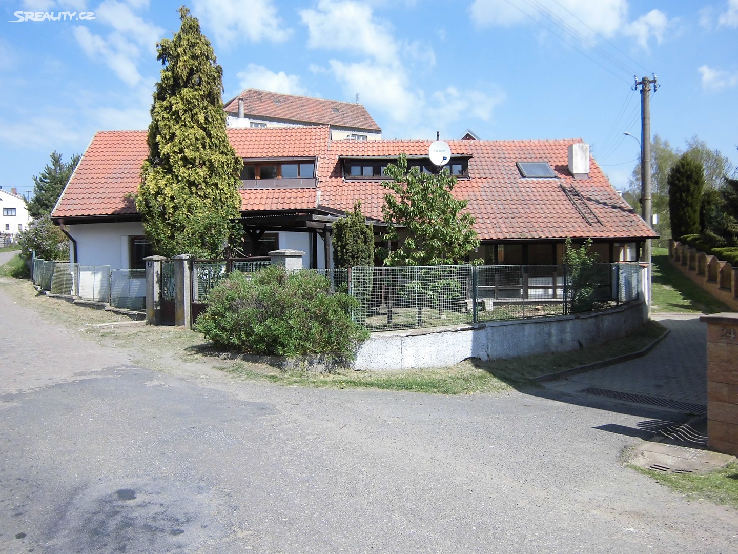 Prodej  rodinného domu 240 m², pozemek 227 m², Paběnice, okres Kutná Hora