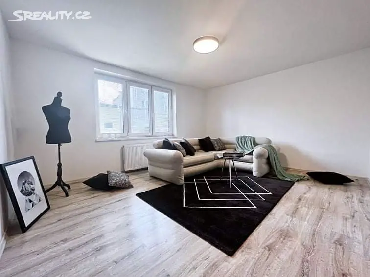 Prodej  rodinného domu 262 m², pozemek 903 m², Třinec - Dolní Líštná, okres Frýdek-Místek