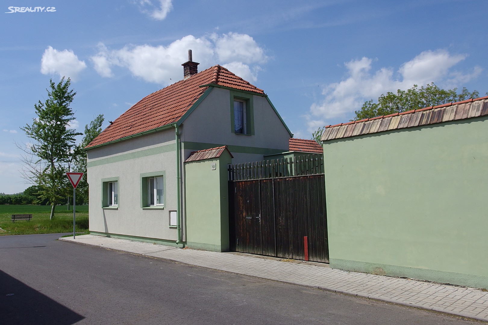 Prodej  rodinného domu 150 m², pozemek 545 m², Husova, Veltěže