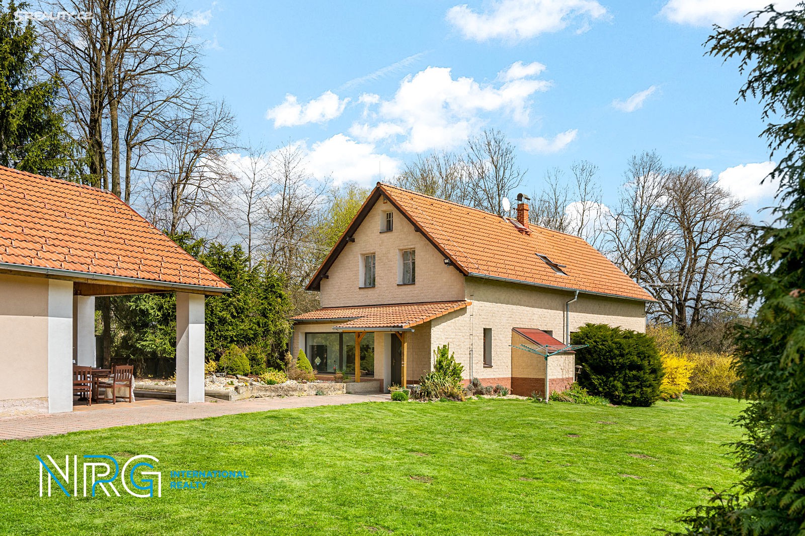 Prodej  rodinného domu 274 m², pozemek 4 345 m², Verneřice - Loučky, okres Děčín