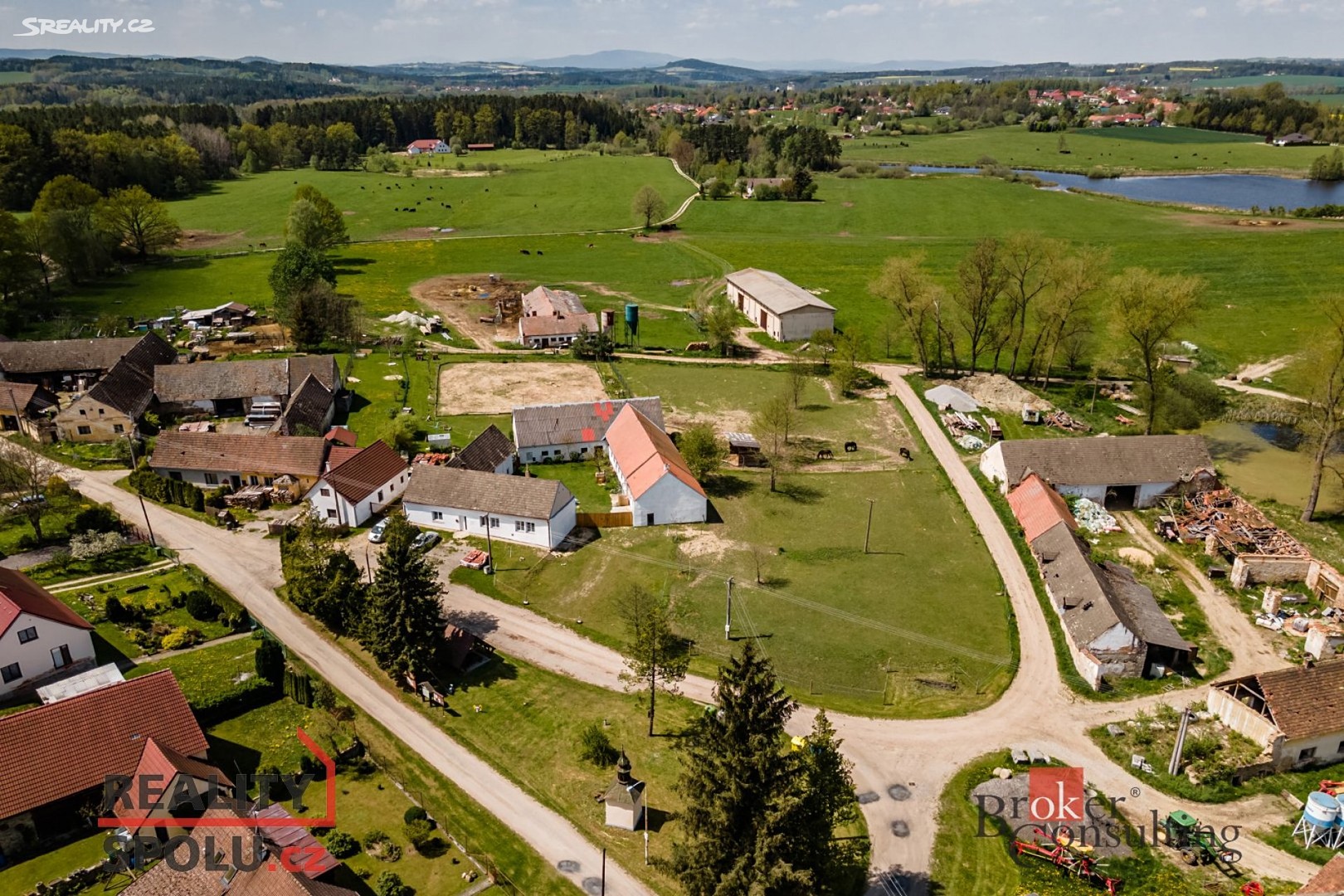 Prodej  zemědělské usedlosti 1 000 m², pozemek 3 000 m², Trhové Sviny - Hrádek, okres České Budějovice