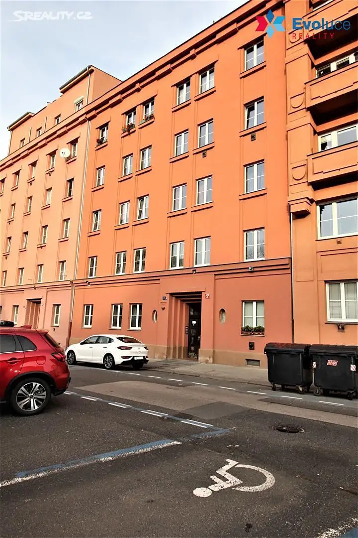 Pronájem bytu 2+1 43 m², U Svobodárny, Praha 9 - Libeň