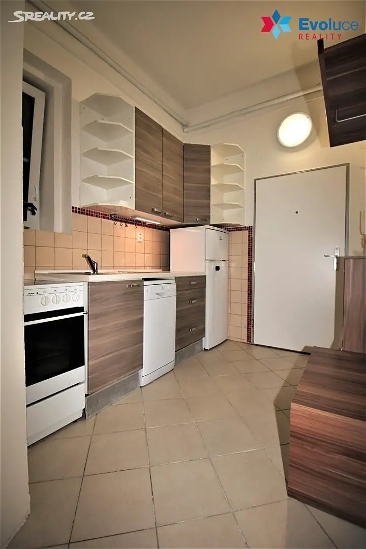 Pronájem bytu 2+1 43 m², U Svobodárny, Praha 9 - Libeň
