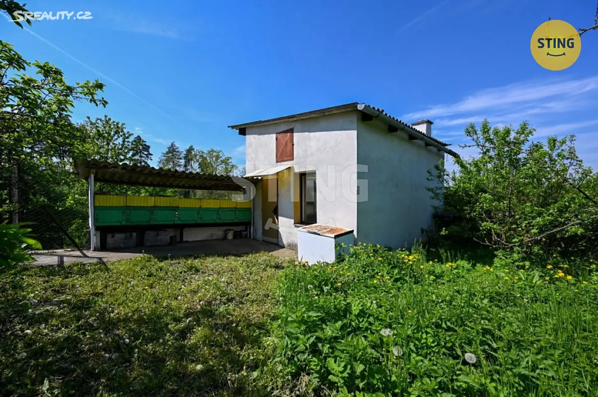 Prodej  vily 298 m², pozemek 10 240 m², Lhotka, okres Přerov