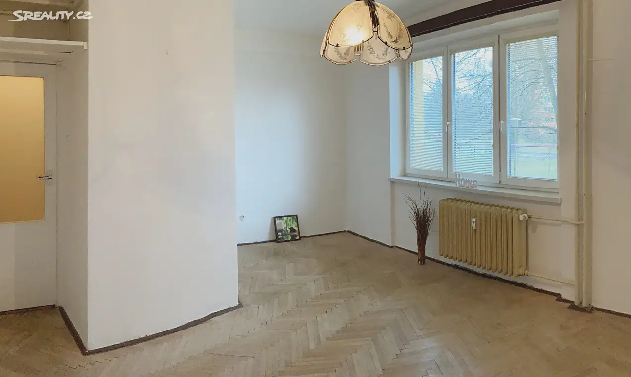 Pronájem bytu 1+kk 32 m², Podroužkova, Ostrava - Poruba
