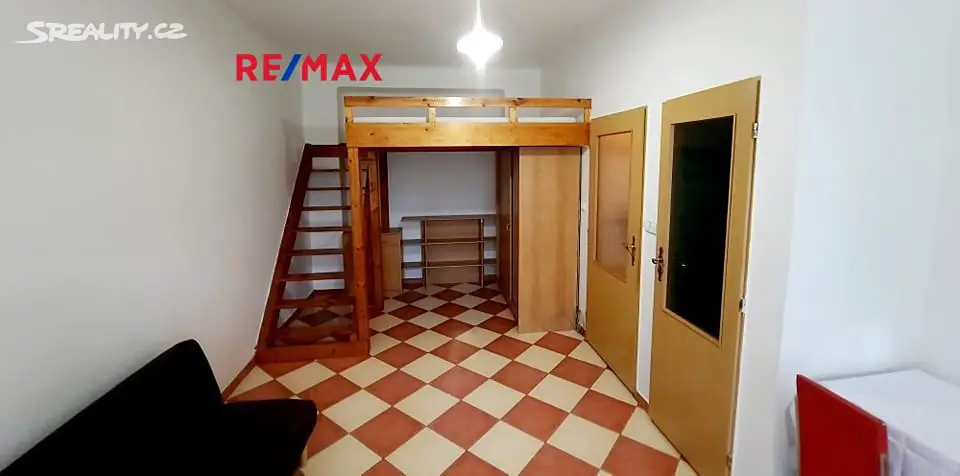 Pronájem bytu 1+kk 22 m², nábř. T. G. Masaryka, Rakovník - Rakovník II