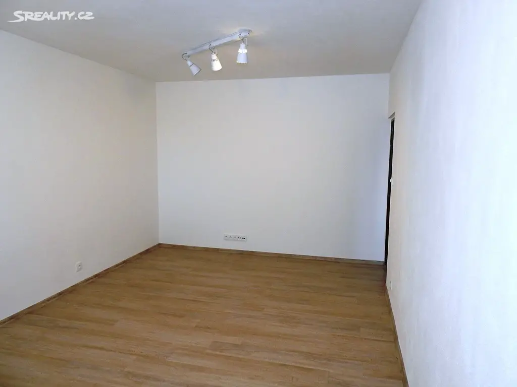 Prodej bytu 1+1 52 m², Vysocká, Hradec Králové - Moravské Předměstí