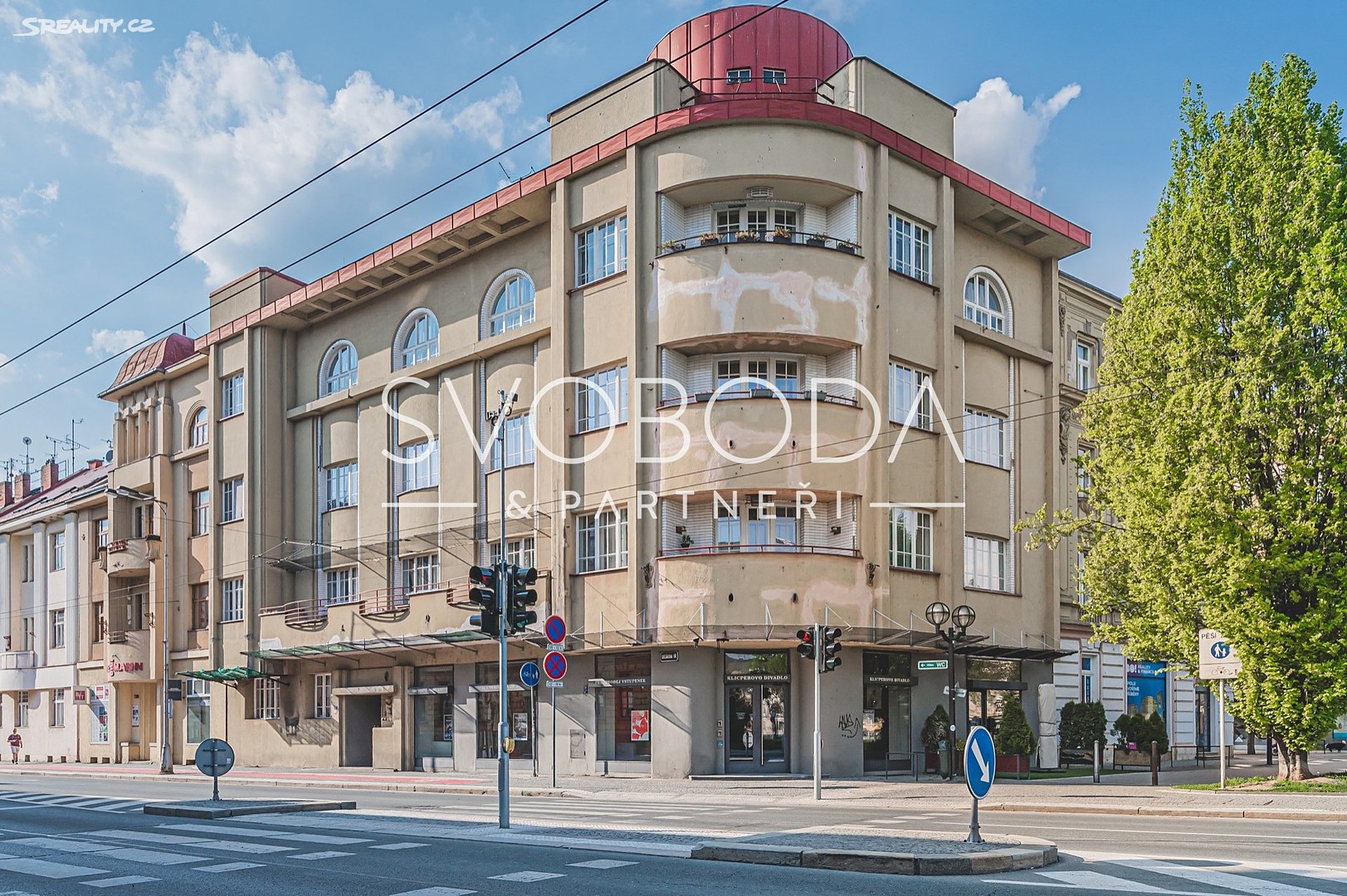 Prodej bytu 3+1 82 m² (Podkrovní), Gočárova třída, Hradec Králové