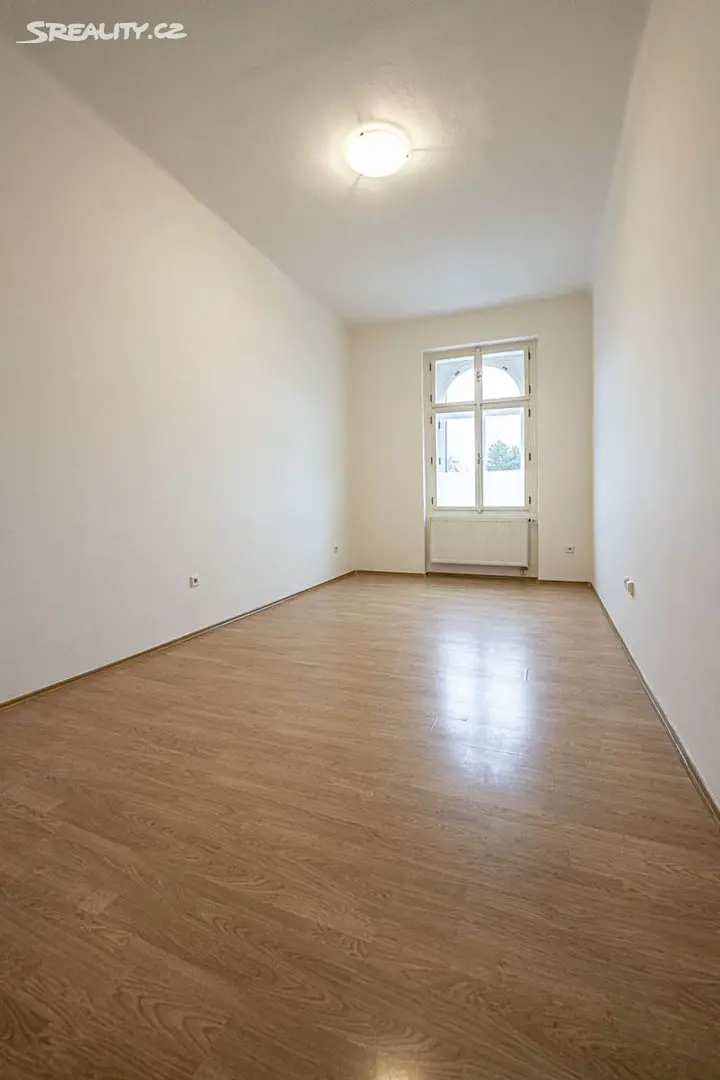 Pronájem bytu 2+1 56 m², U invalidovny, Praha 8 - Karlín