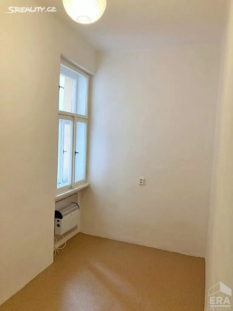 Pronájem bytu 2+1 73 m², Libická, Praha 3 - Vinohrady
