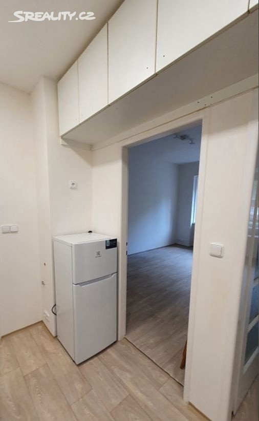 Pronájem bytu 2+kk 42 m², Vrchlického, Praha 5 - Košíře