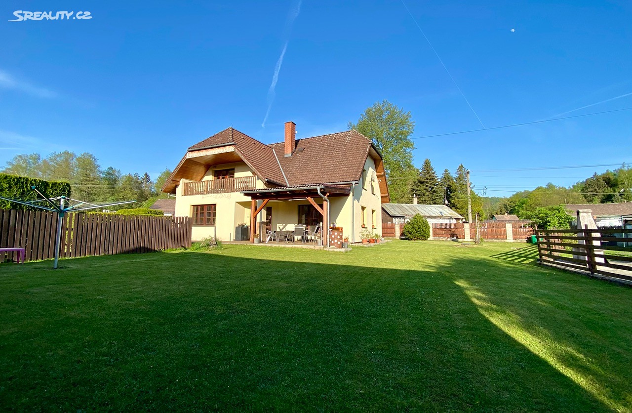 Prodej  rodinného domu 200 m², pozemek 852 m², Lomená, Sloup v Čechách