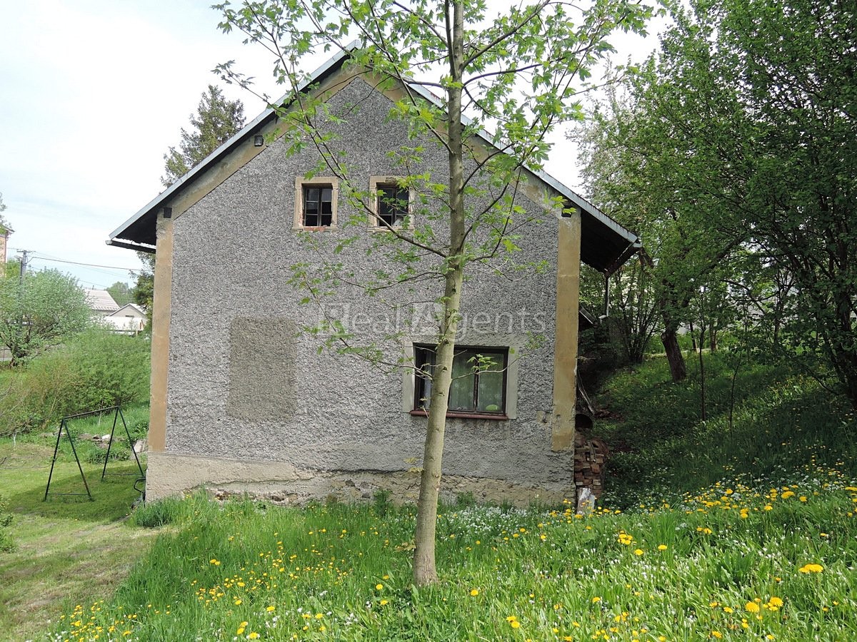 Prodej  rodinného domu 190 m², pozemek 1 294 m², Ženklava, okres Nový Jičín