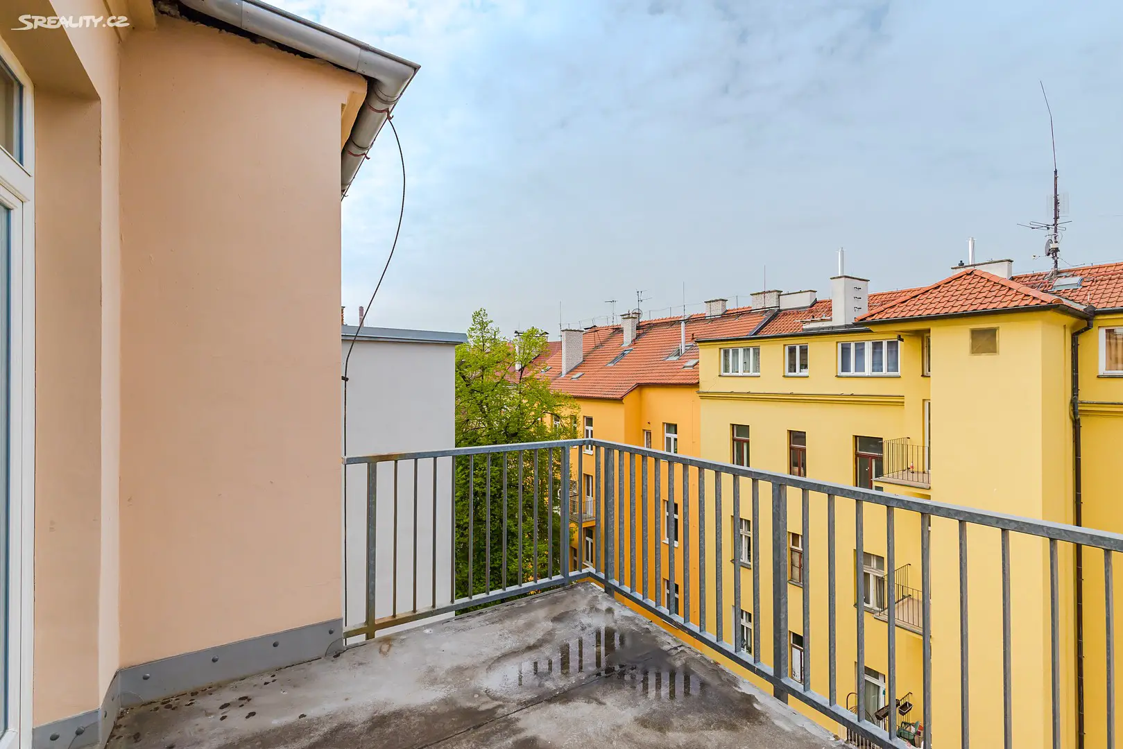 Prodej bytu 1+kk 34 m², Na Celné, Praha 5 - Smíchov