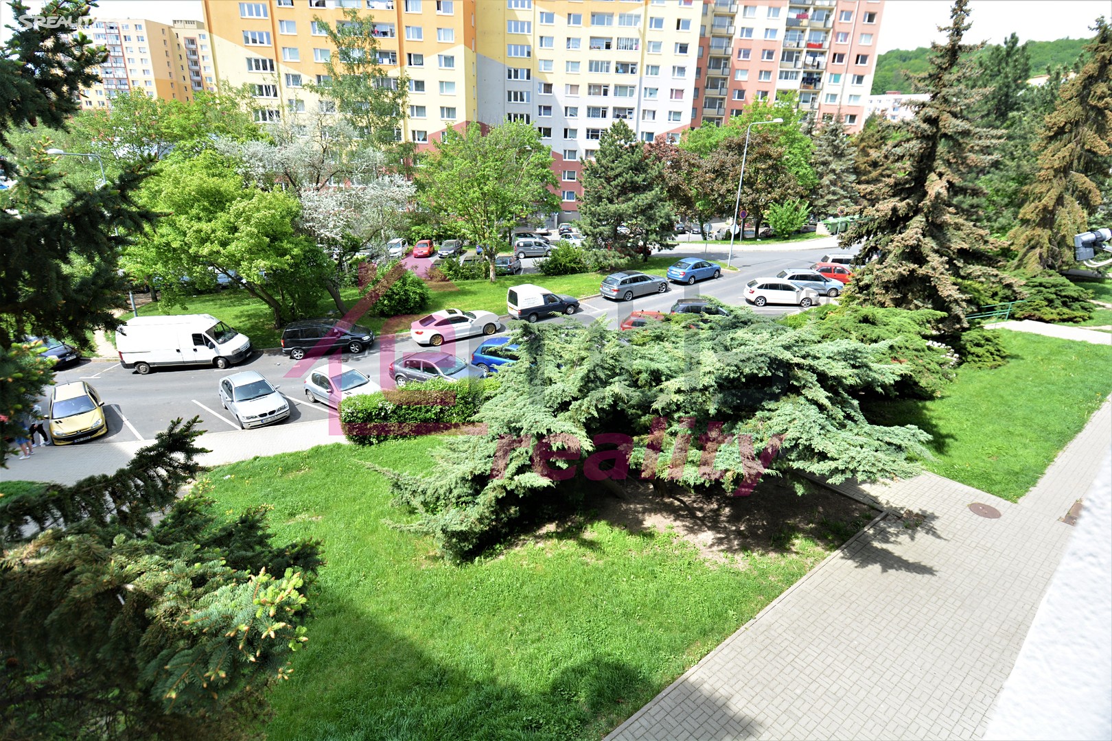 Prodej bytu 2+kk 35 m², Dřínovská, Chomutov