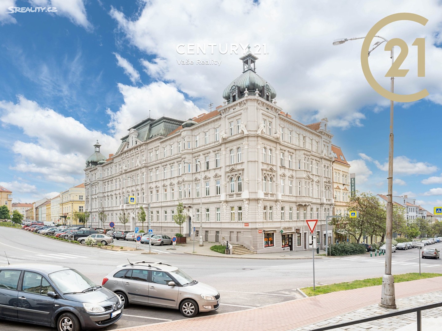 Prodej bytu 4+1 138 m², náměstí Republiky, Znojmo