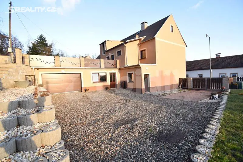 Prodej  rodinného domu 160 m², pozemek 667 m², Chomutovská, Březno