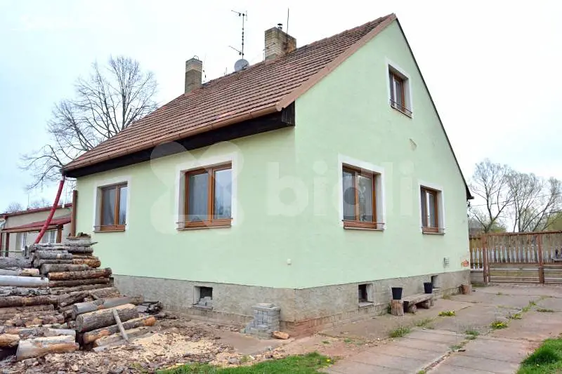 Prodej  rodinného domu 70 m², pozemek 281 m², Libušina, Kněževes