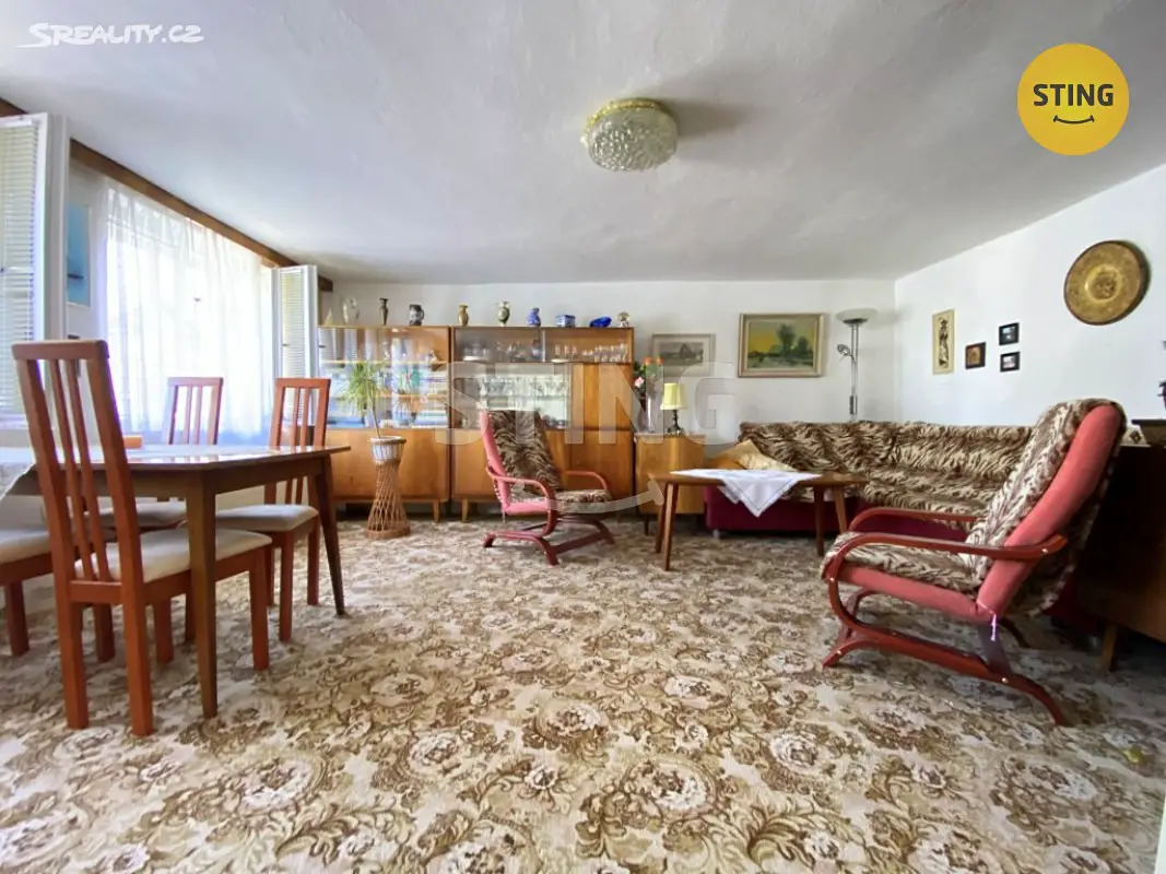 Prodej  rodinného domu 275 m², pozemek 1 056 m², Olbramovice, okres Znojmo