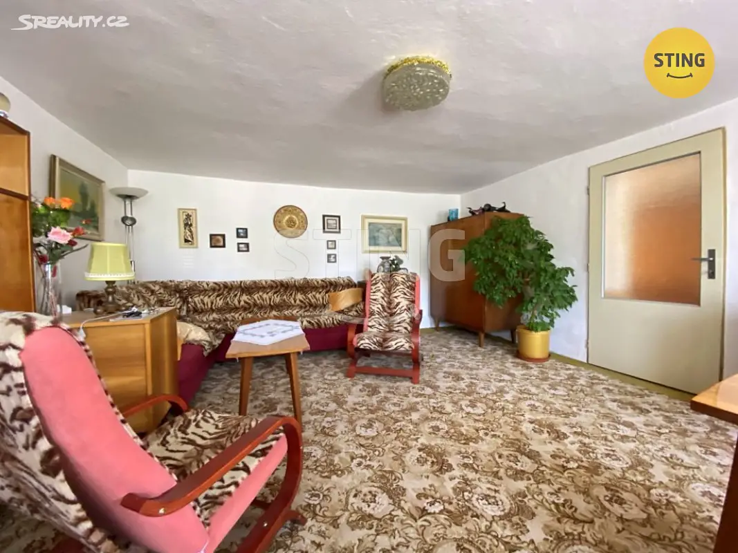 Prodej  rodinného domu 275 m², pozemek 1 056 m², Olbramovice, okres Znojmo