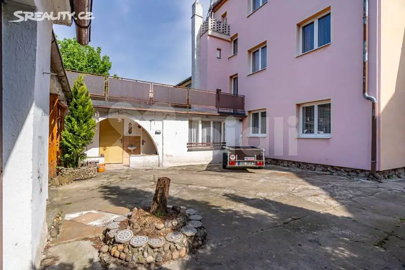 Prodej  rodinného domu 250 m², pozemek 291 m², Důlní, Teplice - Sobědruhy