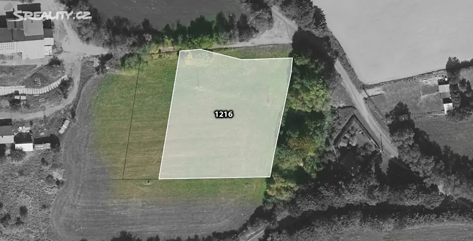 Prodej  komerčního pozemku 3 561 m², Břasy, okres Rokycany