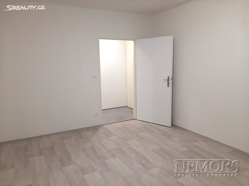 Pronájem bytu 1+1 37 m², Laštůvkova, Brno - Bystrc