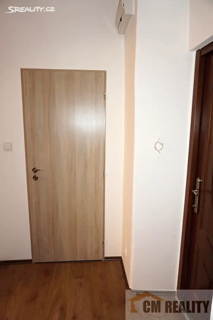 Pronájem bytu 1+kk 28 m², nám. T. G. Masaryka, Prostějov