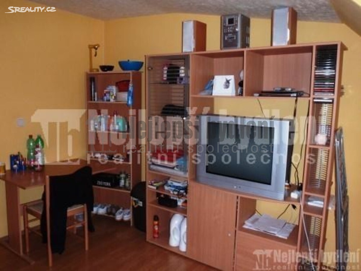 Pronájem bytu 2+1 48 m², Brno - Obřany, okres Brno-město