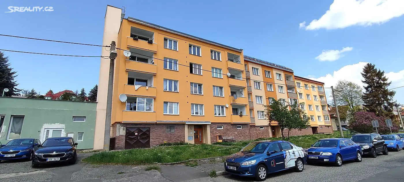 Pronájem bytu 2+1 61 m², Boženy Němcové, Cheb