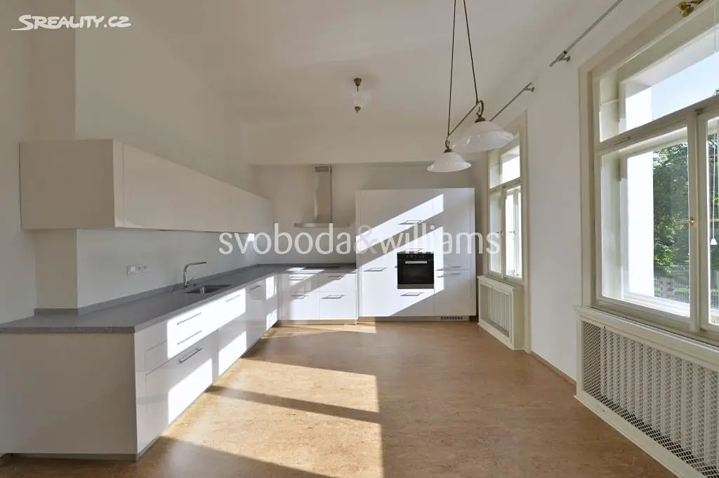 Pronájem bytu 4+1 168 m², Praha 6 - Hradčany