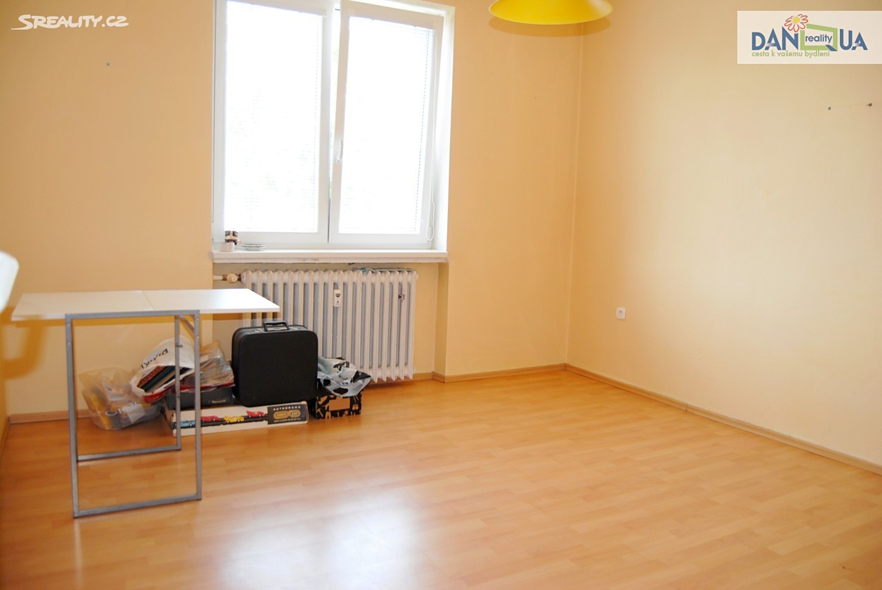Prodej bytu 3+1 75 m², Pod Švabinami, Plzeň - Lobzy