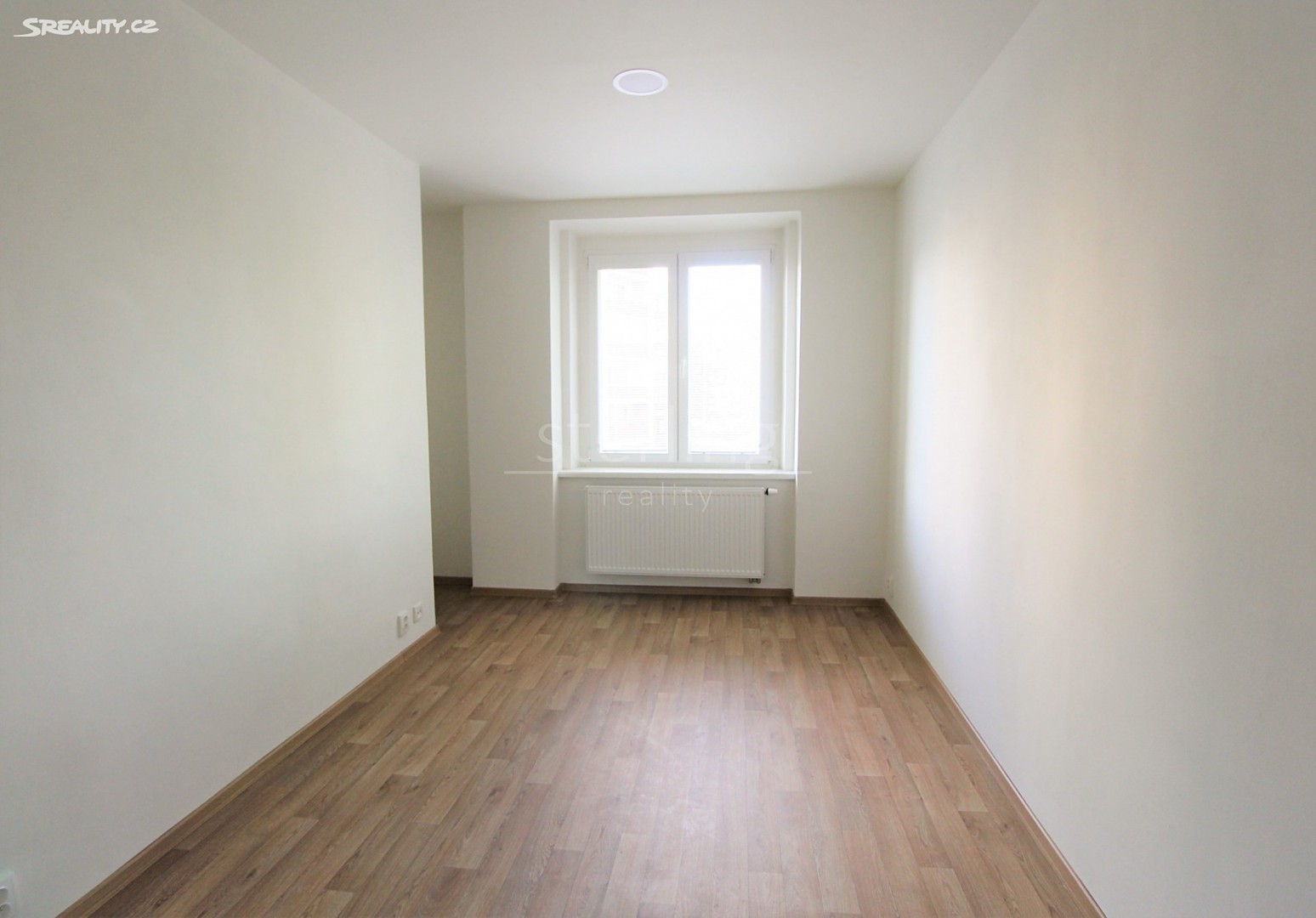 Pronájem bytu 2+kk 45 m², Luční, Praha 3 - Žižkov