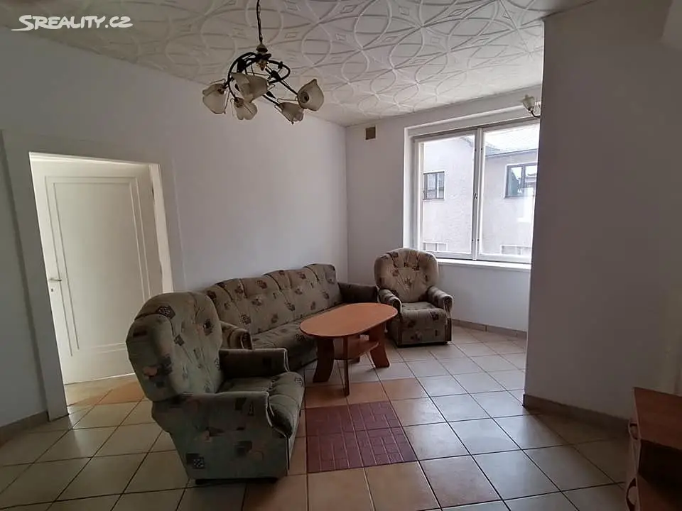 Pronájem bytu 3+1 89 m², Hronov - Zbečník, okres Náchod