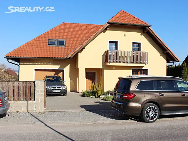 Prodej  rodinného domu 230 m², pozemek 1 084 m², Holín, okres Jičín