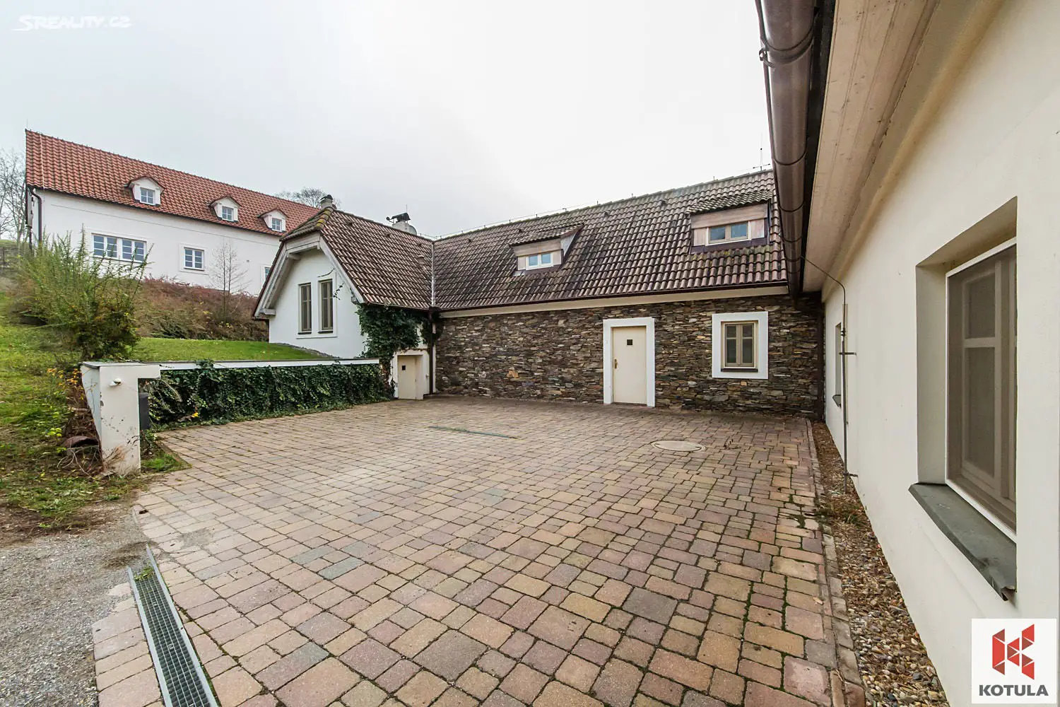 Prodej  rodinného domu 175 m², pozemek 888 m², Okoř, okres Praha-západ
