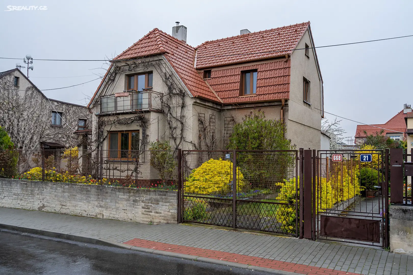 Prodej  vícegeneračního domu 151 m², pozemek 714 m², Barunčina, Praha 4 - Modřany