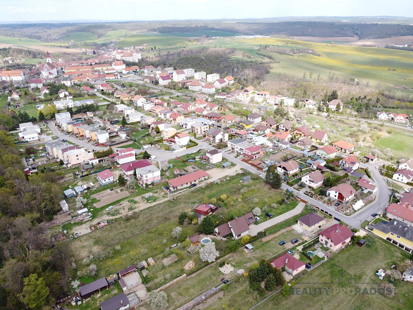 Prodej  stavebního pozemku 2 640 m², Jevišovice, okres Znojmo