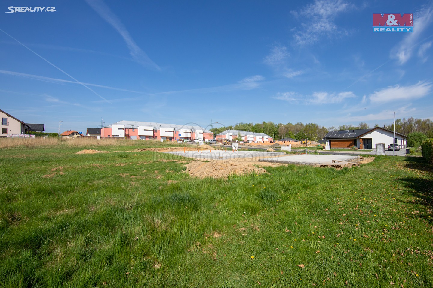 Prodej  stavebního pozemku 1 400 m², Nad Hájovnou, Loket