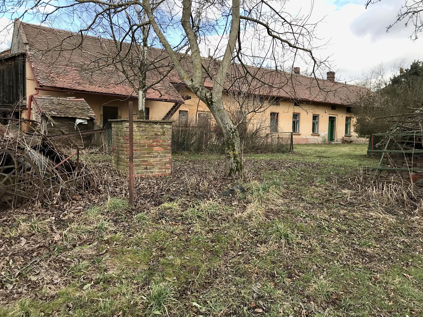 Prodej  stavebního pozemku 5 013 m², Praskačka - Sedlice, okres Hradec Králové