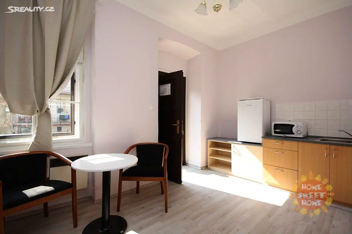 Pronájem bytu 1+1 34 m², Cimburkova, Praha 3 - Žižkov