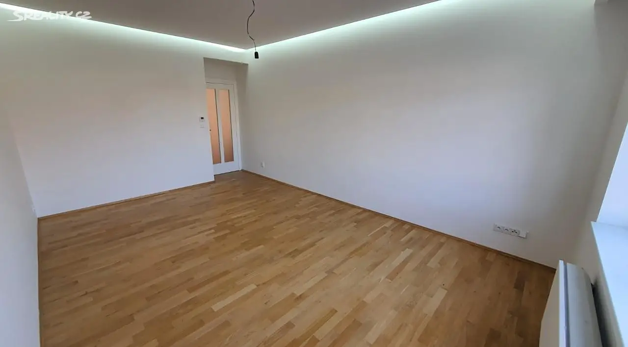 Pronájem bytu 2+1 50 m², Parléřova, Praha 6 - Střešovice
