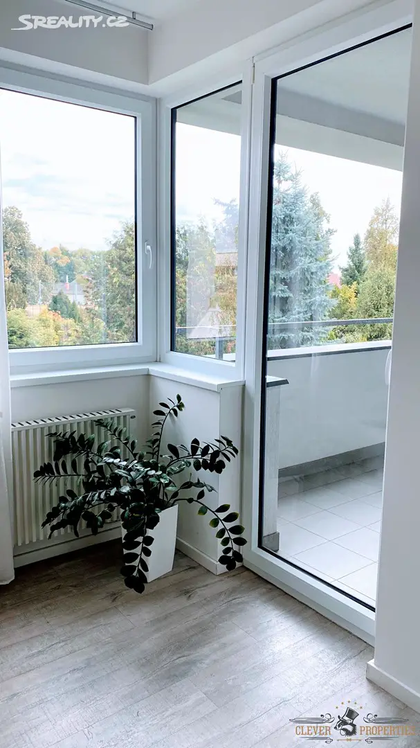Pronájem bytu 2+kk 46 m², Mládeže, Hradec Králové - Plotiště nad Labem