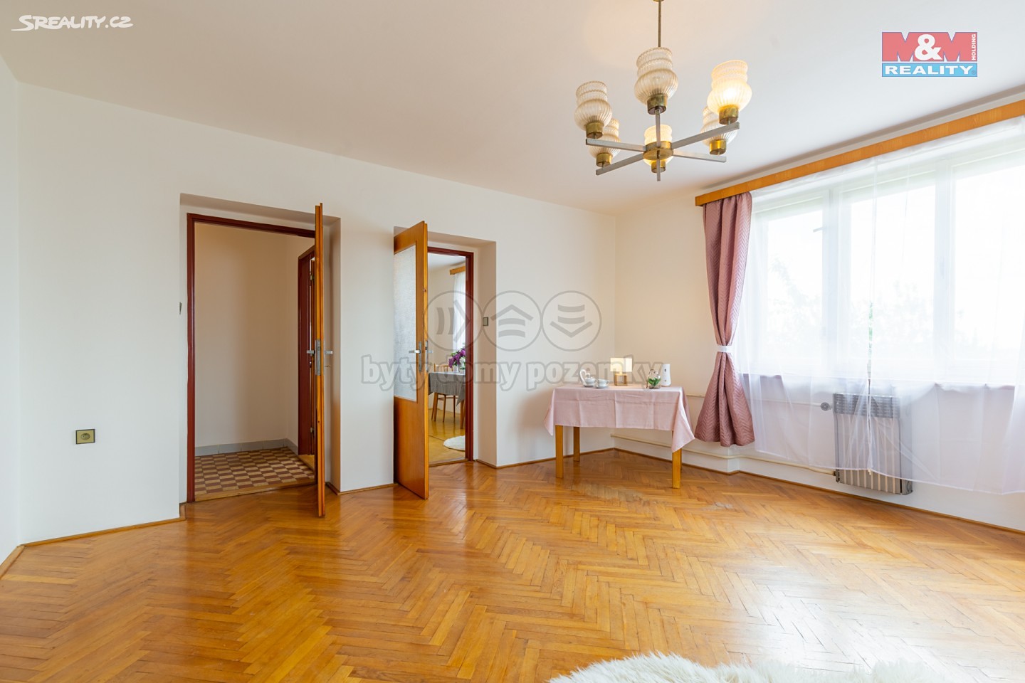 Prodej  rodinného domu 250 m², pozemek 1 859 m², Ostřetín, okres Pardubice