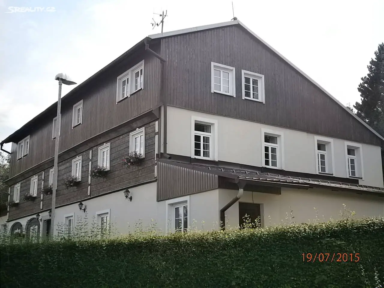 Prodej  vícegeneračního domu 800 m², pozemek 1 434 m², Mařenice - Horní Světlá, okres Česká Lípa