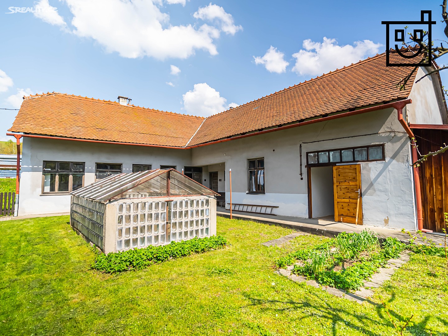 Prodej  vily 868 m², pozemek 3 242 m², Razov, Vizovice