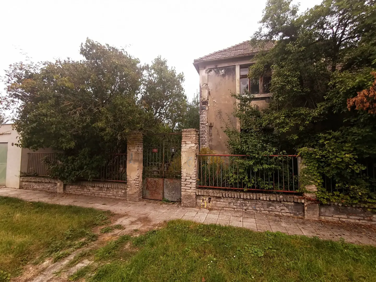 Prodej  stavebního pozemku 648 m², Březinova, Kladno - Kročehlavy