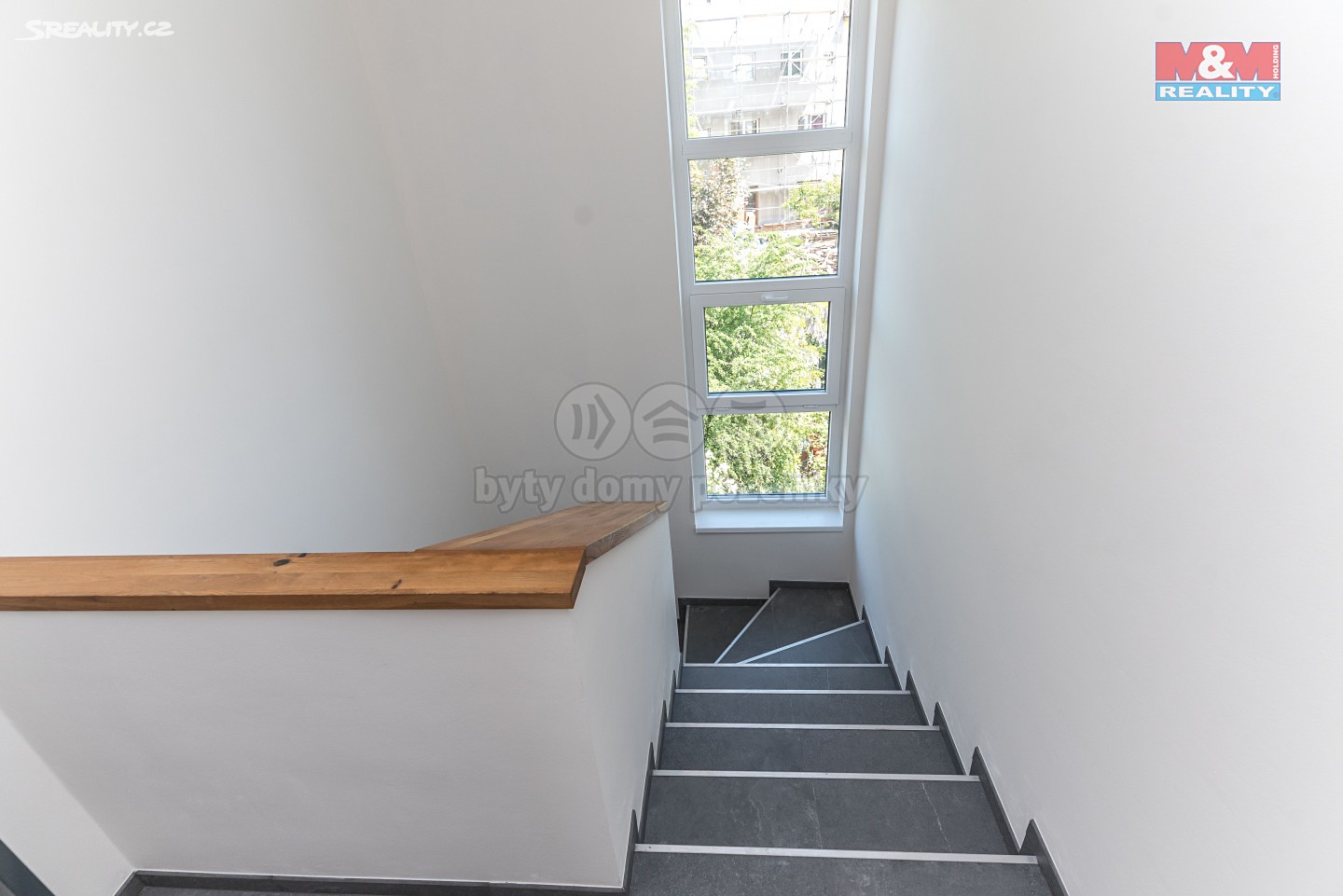 Pronájem  rodinného domu 202 m², pozemek 202 m², Praha 8