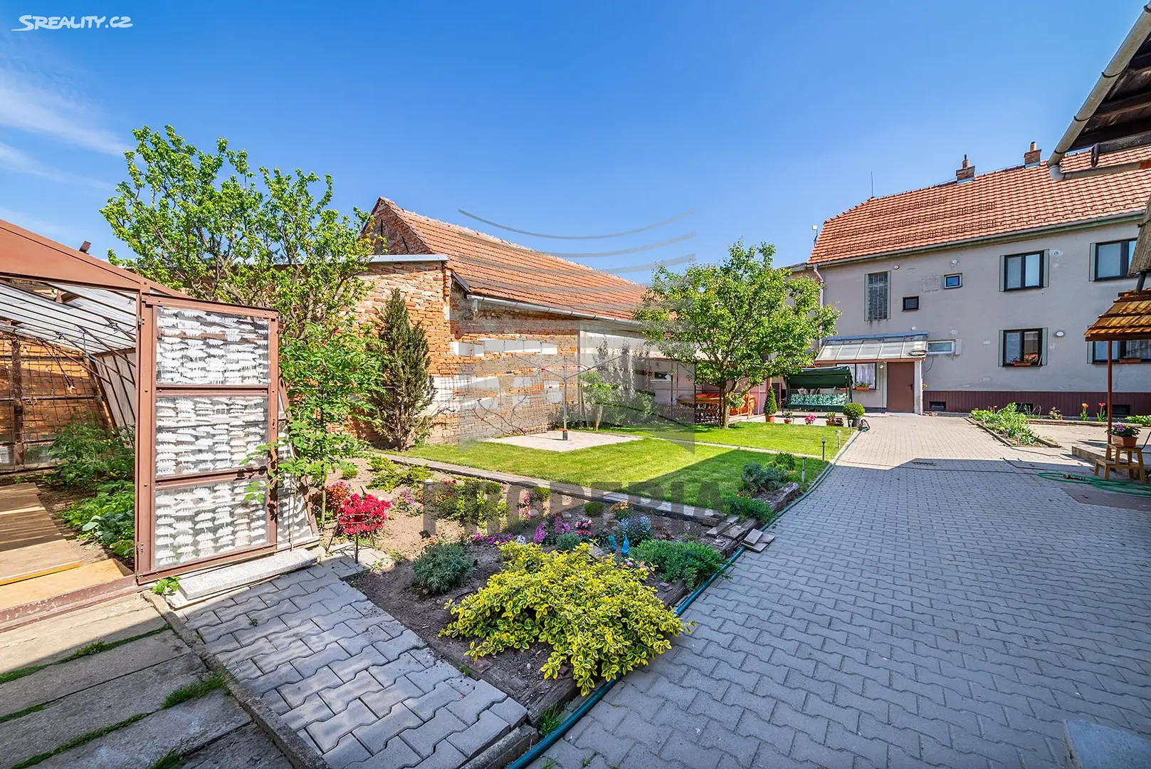 Prodej  rodinného domu 388 m², pozemek 1 081 m², Hoštice-Heroltice - Heroltice, okres Vyškov